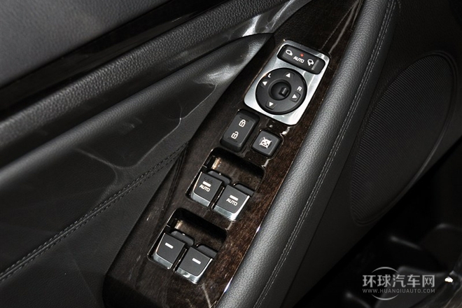 2013款 2.4L 商務型 國V