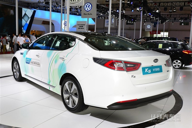 2014款 2.0L Hybrid 旗艦版