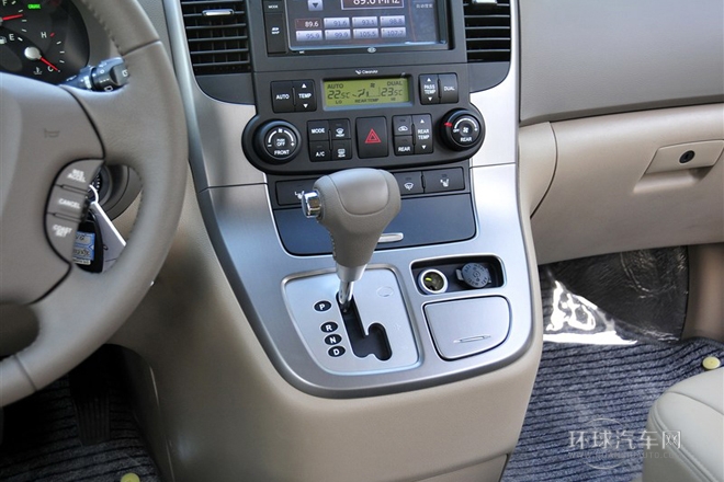 2013款 2.2T VQ-R 豪華版