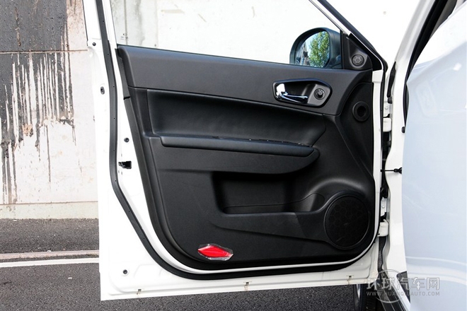 2012款 2.0L 手動兩驅(qū)豪華版