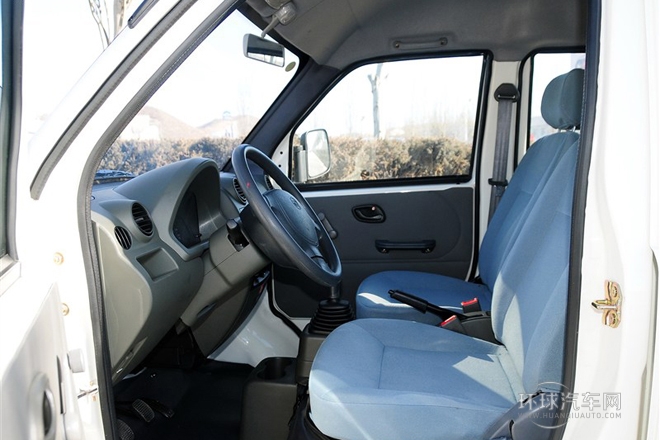 2012款 1.0L豪華型