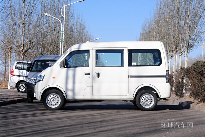 2012款 1.0L豪華型