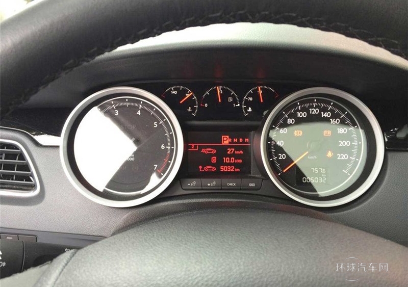 2013款 2.0L 兩周年紀念 自動天窗經(jīng)典版