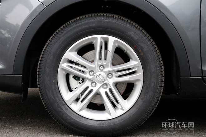 2012款 2.0L 自動兩驅豪華版