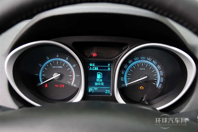 2012款 2.0L 自動兩驅豪華版