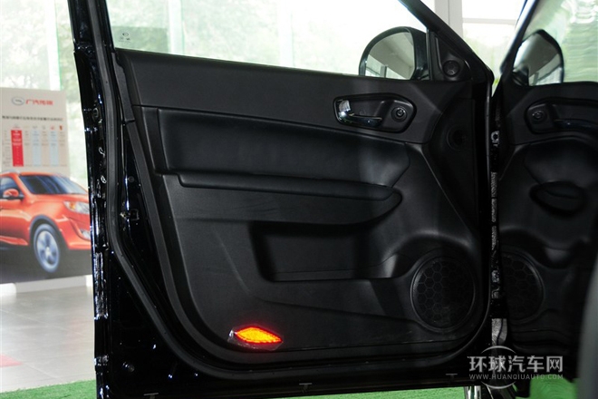 2012款 2.0L 自動(dòng)兩驅(qū)精英版