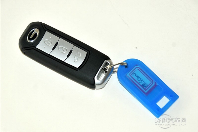 2012款 2.0L 自動兩驅(qū)尊貴版