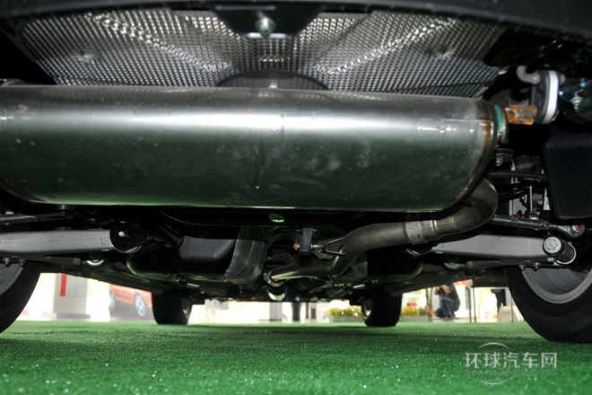 2012款 2.0L 自動兩驅尊貴版