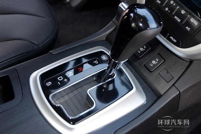 2012款 2.0L 自動兩驅(qū)尊貴版