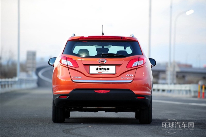 2012款 2.0L 自動兩驅(qū)尊貴版