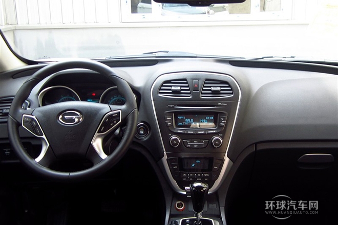 2013款 1.8T 自動四驅豪華版