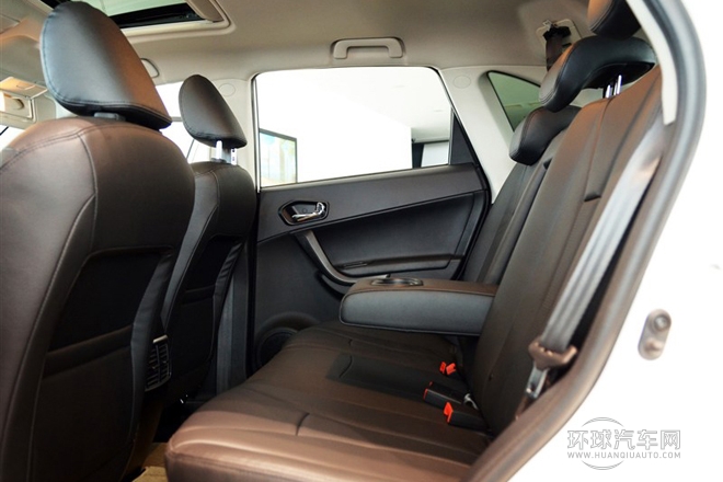 2013款 1.8T 自動四驅五周年紀念版