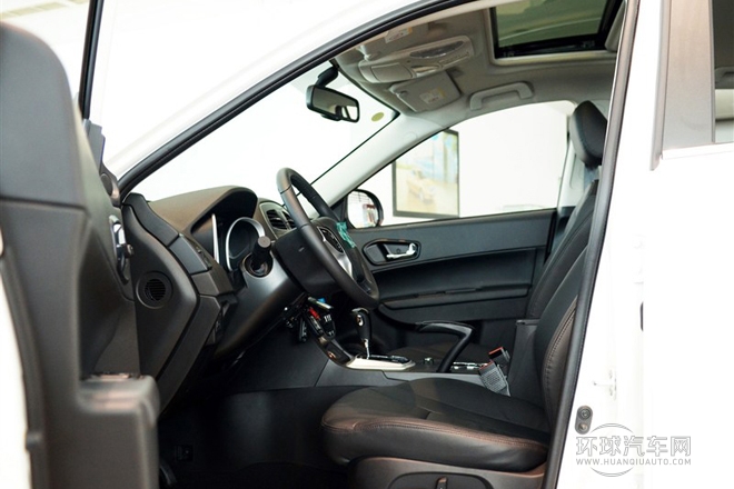 2013款 1.8T 自動四驅五周年紀念版