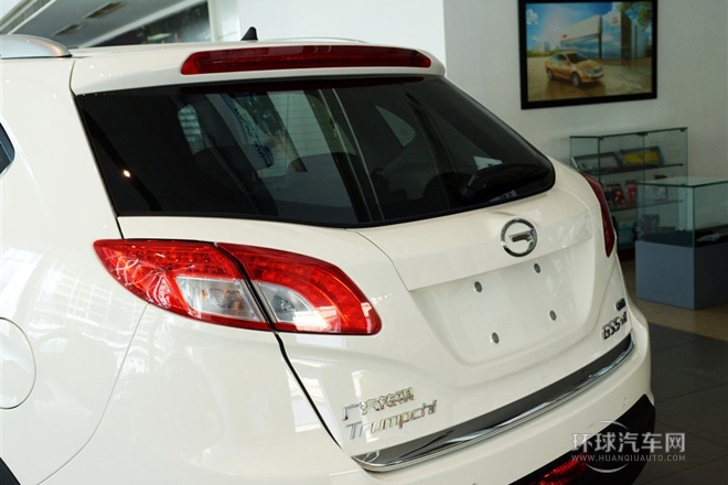 2013款 1.8T 自動四驅五周年紀念版