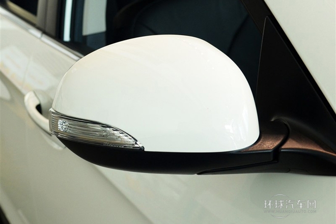 2013款 1.8T 自動四驅(qū)五周年紀(jì)念版