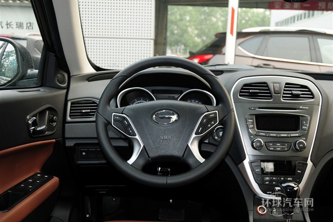 2013款 1.8T 自動四驅尊貴版