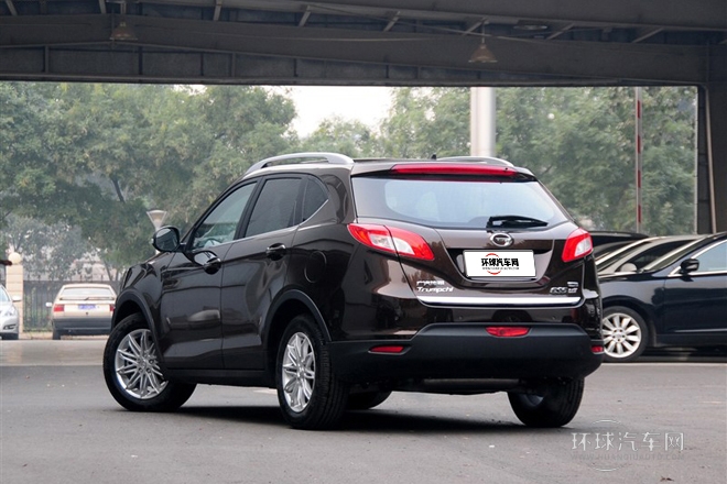 2013款 1.8T 自動四驅尊貴版