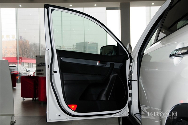 2013款 2.2T 5座柴油至尊版