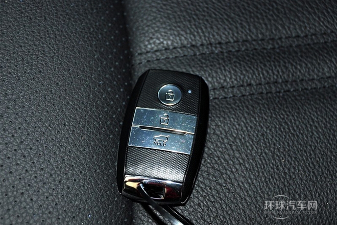 2013款 2.2T 7座柴油豪華版