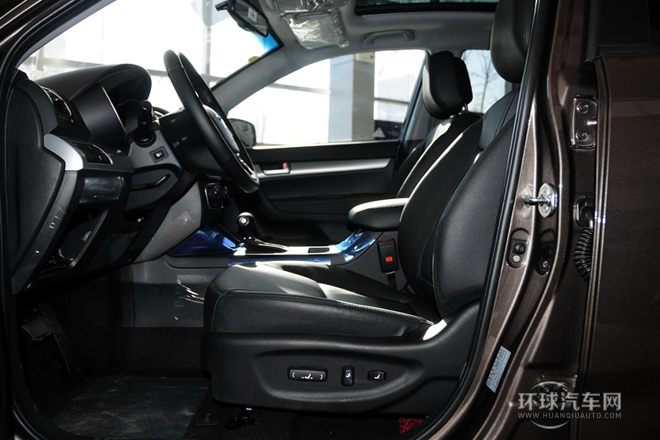 2013款 2.2T 7座柴油豪華版