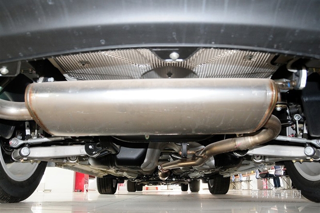 2013款 2.0L 自動(dòng)兩驅(qū)淺內(nèi)特別版