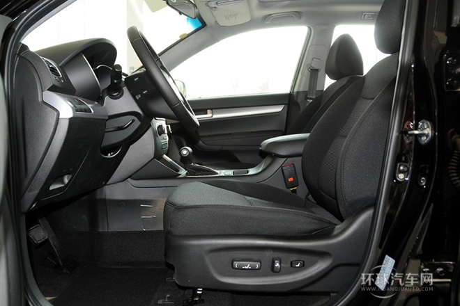 2013款 2.2T 7座柴油舒適版