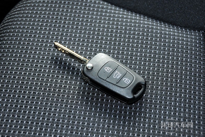 2013款 2.2T 5座柴油舒適版