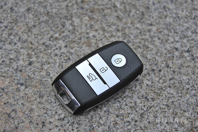 2013款 2.4GDI 7座汽油至尊UVO版 國V