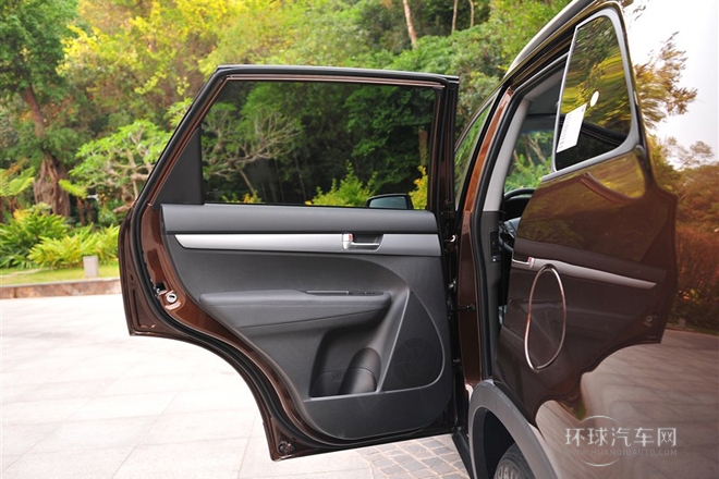 2013款 2.4GDI 7座汽油至尊UVO版 國V