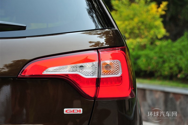 2013款 2.4GDI 7座汽油至尊UVO版 國V