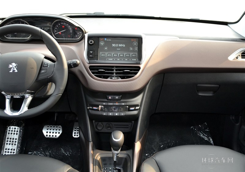 2014款 1.6L 自動(dòng)領(lǐng)航版