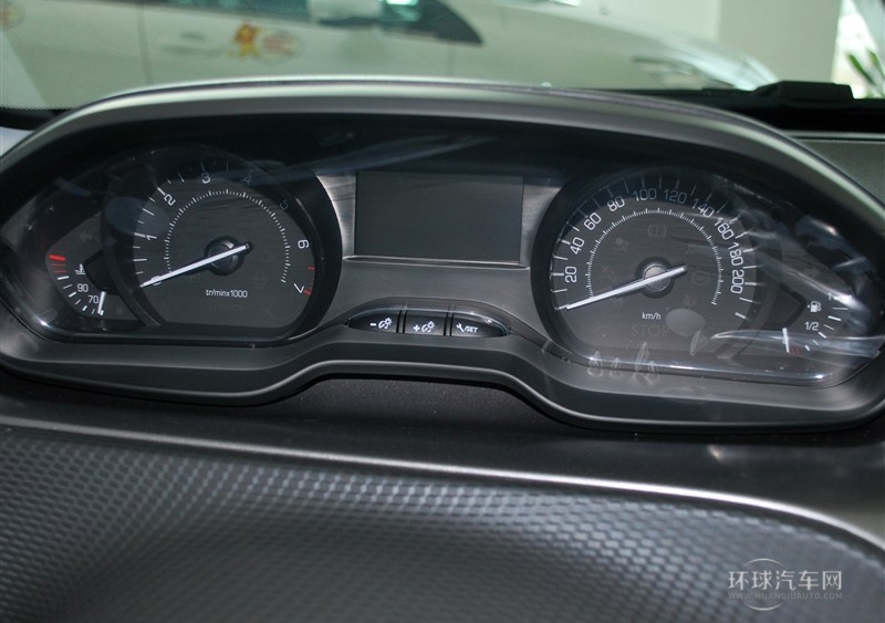 2014款 1.6L 手動時尚版