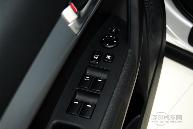 2013款 2.4GDI 5座汽油舒適版 國V