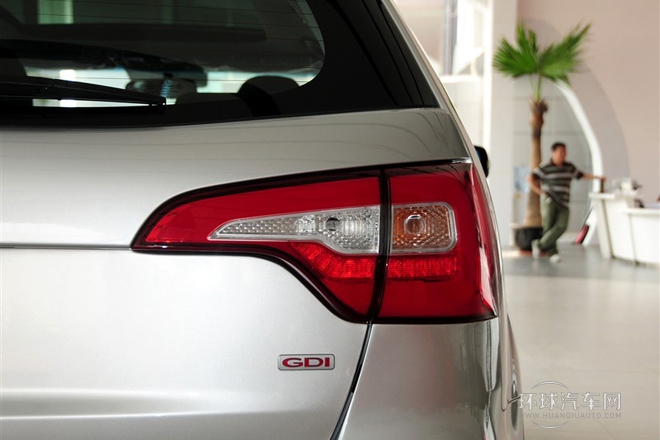 2013款 2.4GDI 5座汽油舒適版 國V