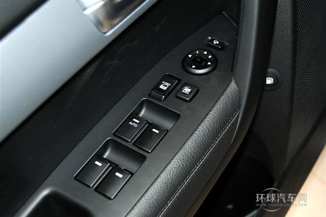 2013款 2.4GDI 7座汽油至尊UVO版 國(guó)IV