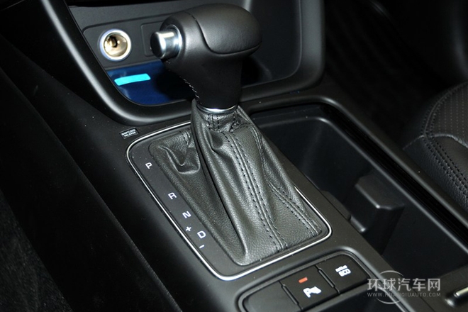 2013款 2.4GDI 7座汽油至尊UVO版 國IV