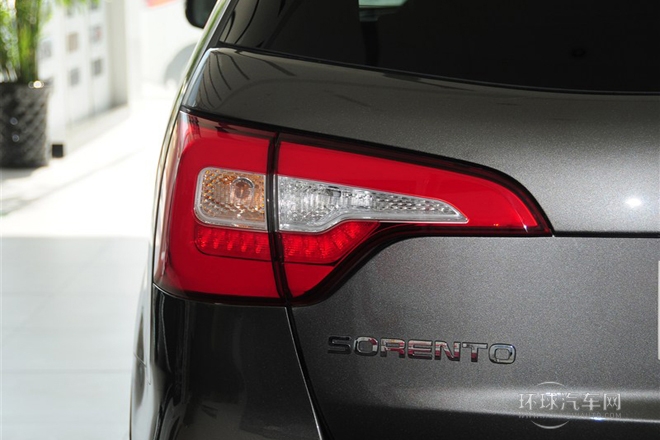 2013款 2.4GDI 7座汽油豪華版 國IV