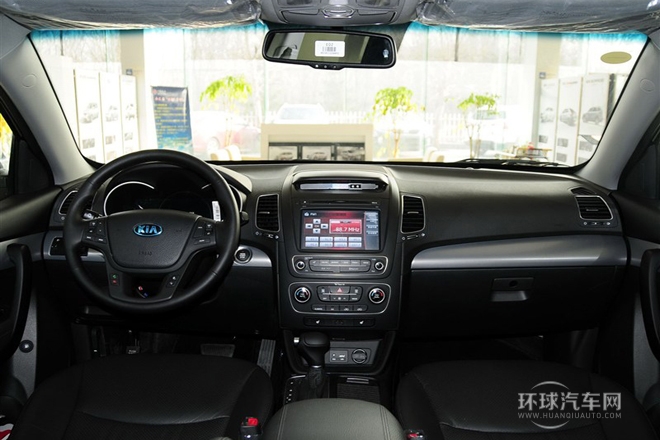 2013款 2.4 7座汽油豪華版