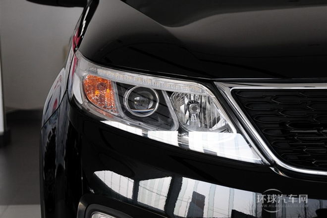 2013款 2.4 7座汽油豪華版