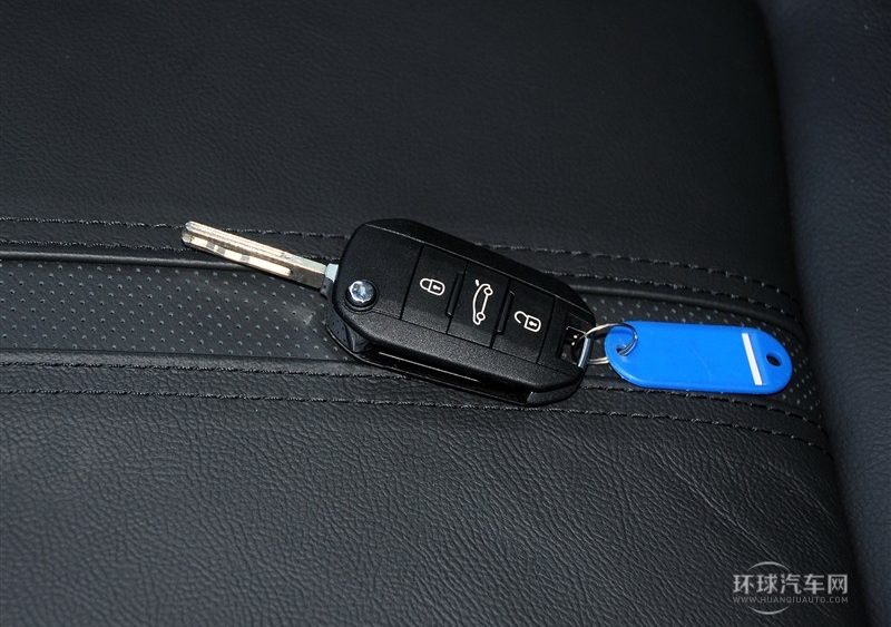 2013款 2.0L 手動潮流版