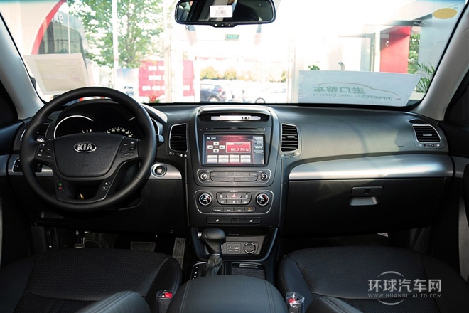 2013款 2.4 5座汽油豪華版