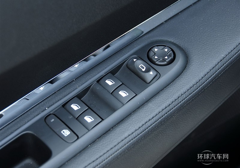 2013款 2.0L 自動(dòng)經(jīng)典版