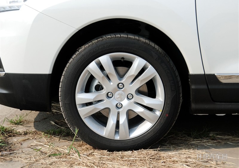 2013款 2.0L 自動經典版