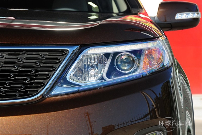 2013款 2.4 7座汽油舒適版