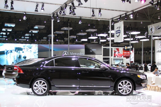 2014款3.0 T6 AWD智尊行政版