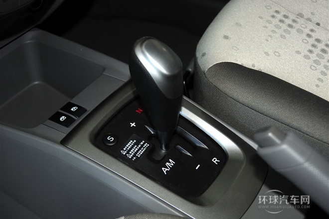 2013款 兩廂 1.2L EMT理想版