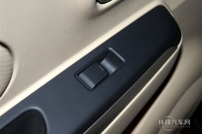 2013款 1.6L 自動北斗導航版