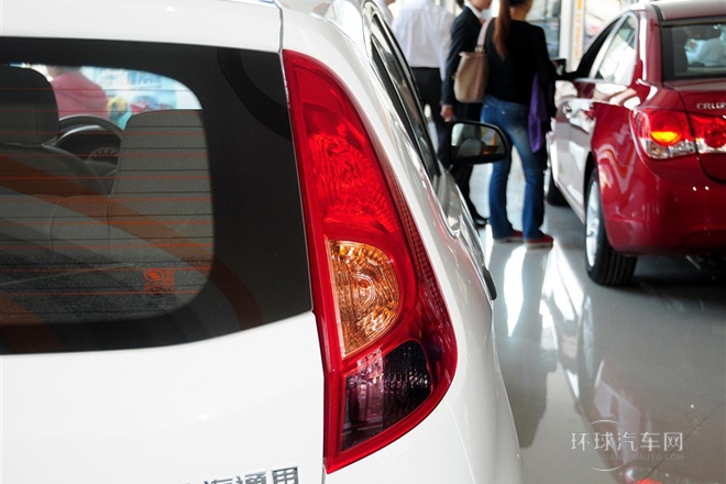 2013款 兩廂 1.2L EMT理想版