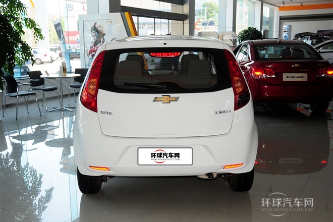 2013款 兩廂 1.2L EMT理想版