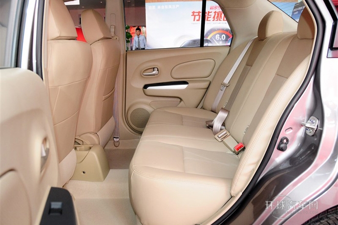 2013款 1.6L 手動(dòng)北斗導(dǎo)航版